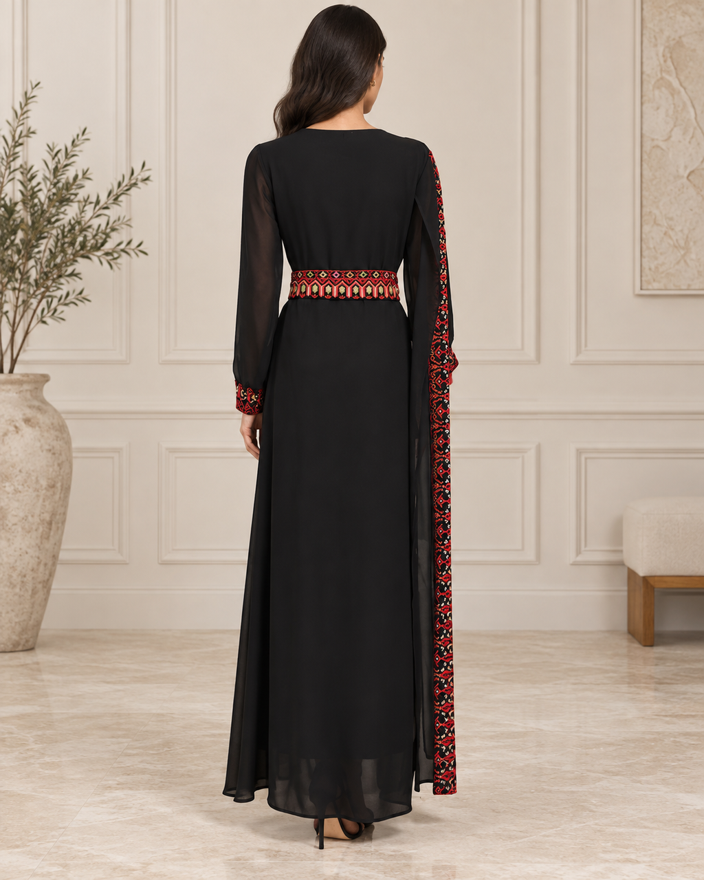 Rawan Heritage Thobe