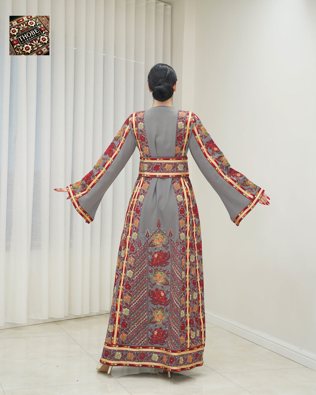 Layale Thobe Grey