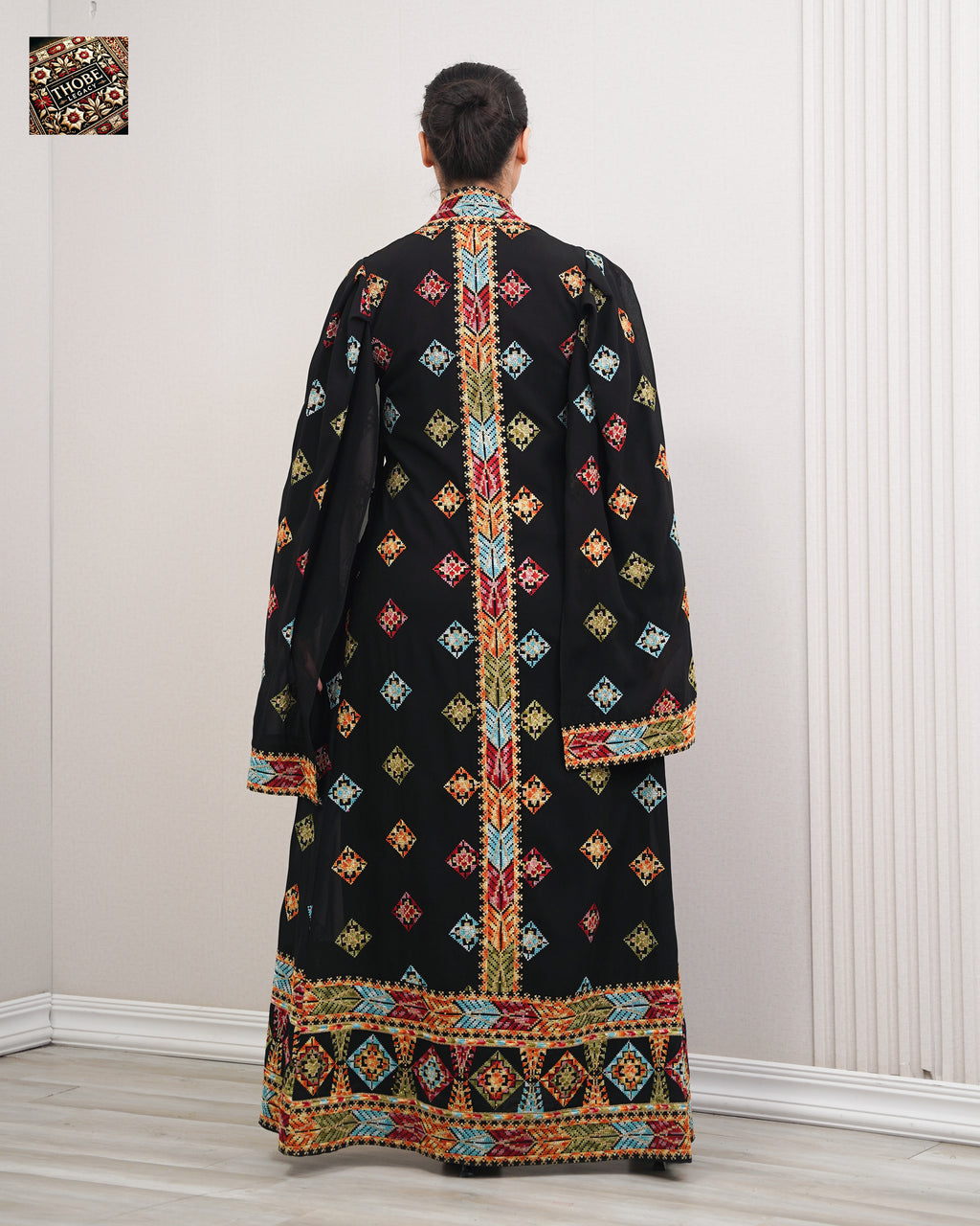 Zakhrafa Noir Abaya