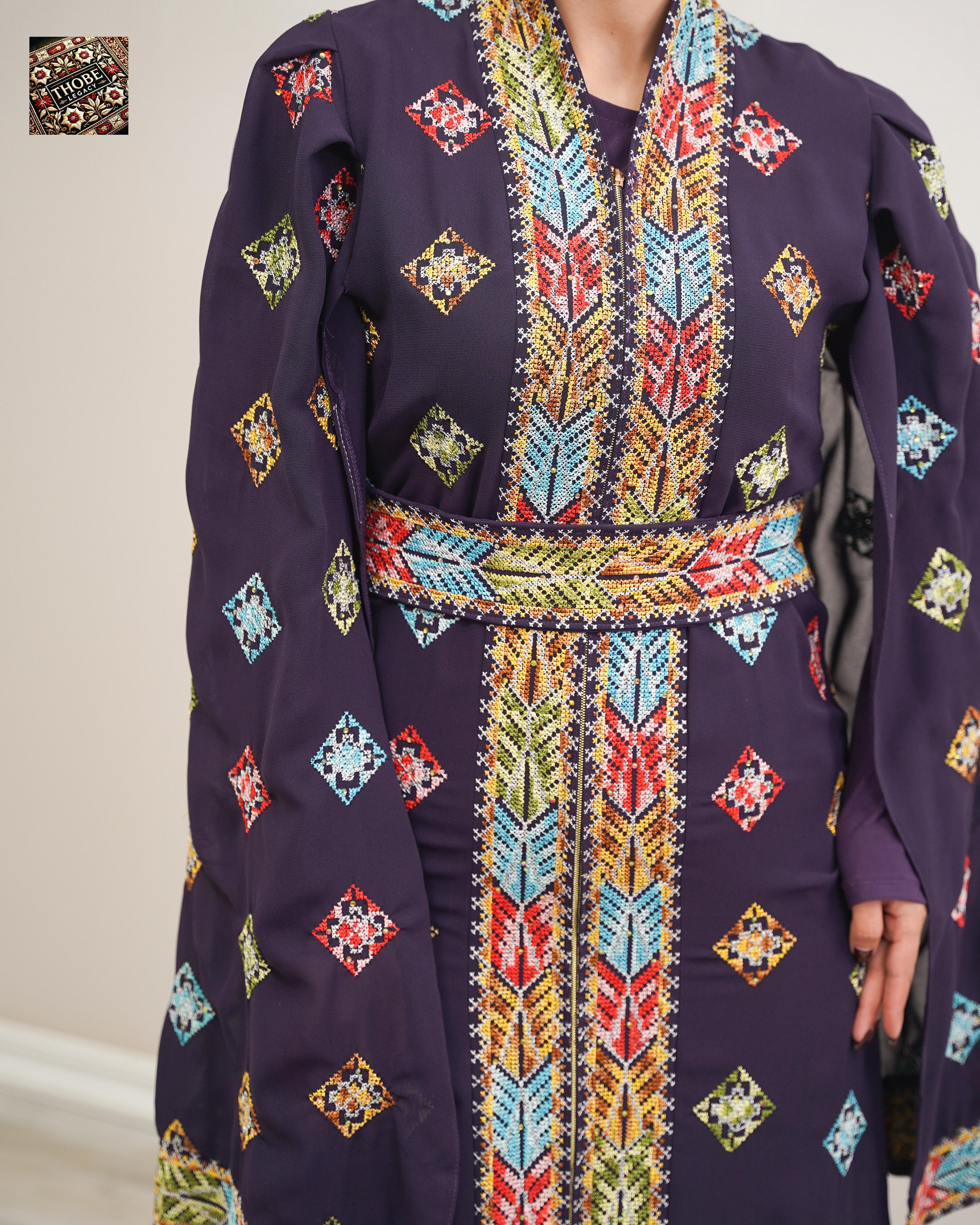 Zakhrafa Noir Abaya